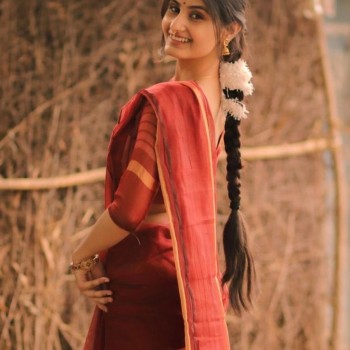 Riya C